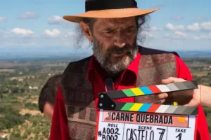 09-ASÍ SE RODÓ CARNE QUEBRADA
